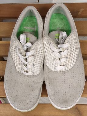 Men's Casual Boat Shoes in Light Gray - Comfortable Lace-Up
